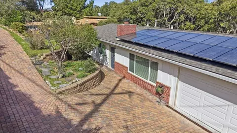 17 Los Encinos Dr, Del Rey Oaks, CA 93940