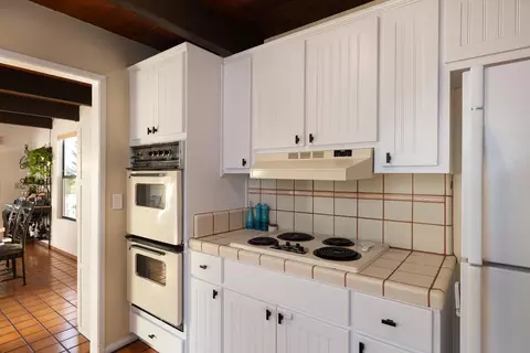Kitchen - 530 Quail Run Rd, Aptos, CA 95003 photo 2 of 2