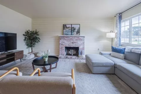 351 Hillcrest Ave, Marina, CA 93933
