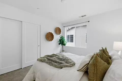 Bedroom - 37598 Cape Cod Rd, Newark, CA 94560 photo 12 of 17