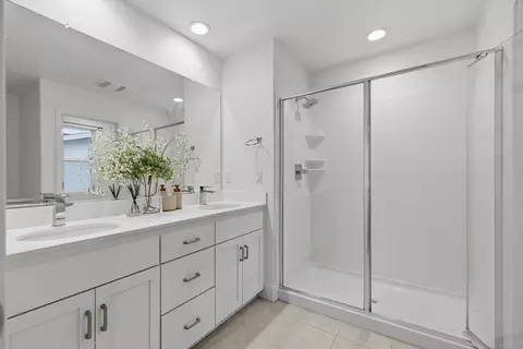 Bath - 37598 Cape Cod Rd, Newark, CA 94560 photo 6 of 12