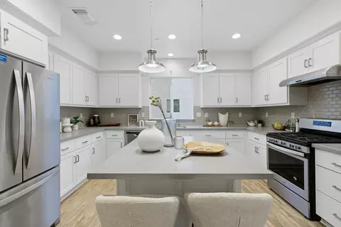 Kitchen - 37598 Cape Cod Rd, Newark, CA 94560 photo 1 of 8