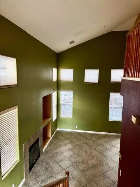 Living - 1918 Bradbury St, Salinas, CA 93906 photo 5 of 6