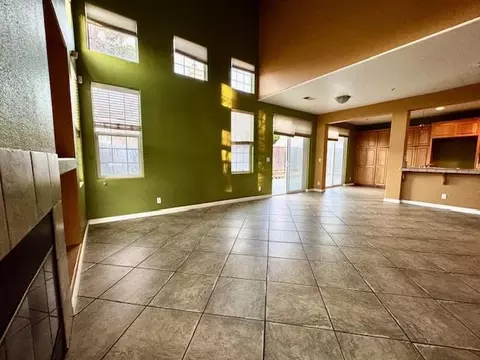 Living - 1918 Bradbury St, Salinas, CA 93906 photo 1 of 6