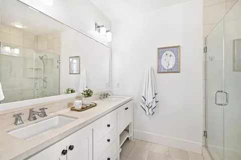 Bath - 606 Allerton Loop, Campbell, CA 95008 photo 2 of 5