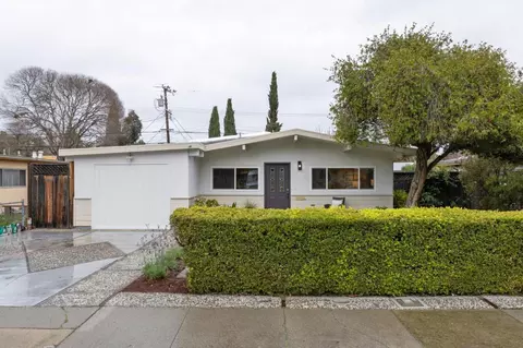 810 Emily Dr, Mountain View, CA 94043
