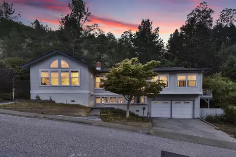 Exterior - 1050 Yosemite Dr, Pacifica, CA 94044 photo 13 of 15