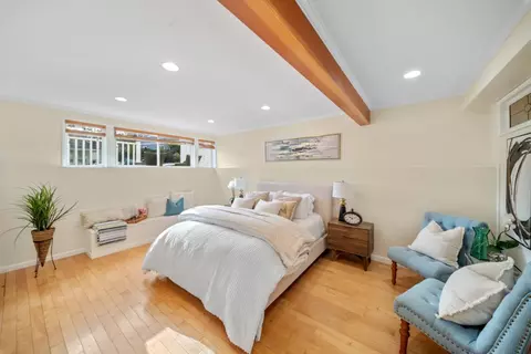 Bedroom - 1050 Yosemite Dr, Pacifica, CA 94044 photo 6 of 9