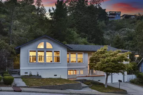 Exterior - 1050 Yosemite Dr, Pacifica, CA 94044 photo 12 of 15