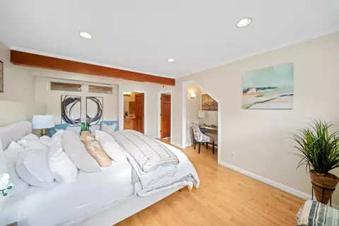 Bedroom - 1050 Yosemite Dr, Pacifica, CA 94044 photo 8 of 9