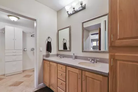 Bath - 1050 Yosemite Dr, Pacifica, CA 94044 photo 7 of 8