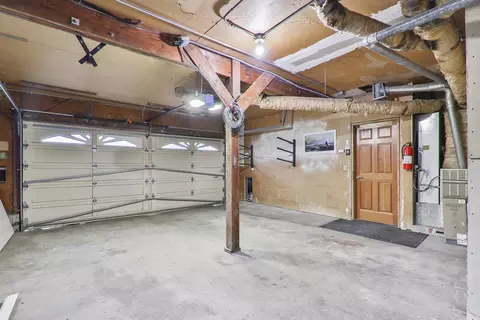 Exterior - 1050 Yosemite Dr, Pacifica, CA 94044 photo 11 of 15