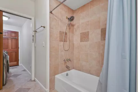 Bath - 1050 Yosemite Dr, Pacifica, CA 94044 photo 5 of 8