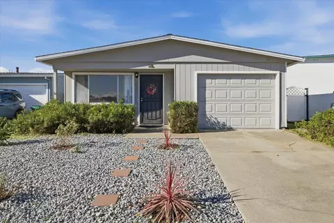 573 Cedar Dr, Watsonville, CA 95076