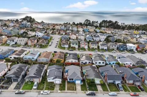 View/Area - 422 Andover Dr, Pacifica, CA 94044 photo 1 of 5