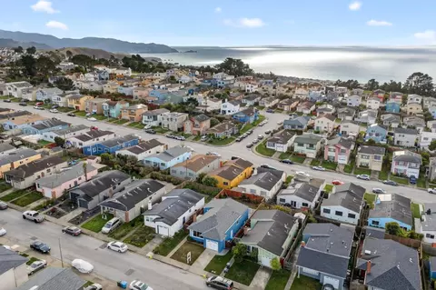 View/Area - 422 Andover Dr, Pacifica, CA 94044 photo 3 of 5