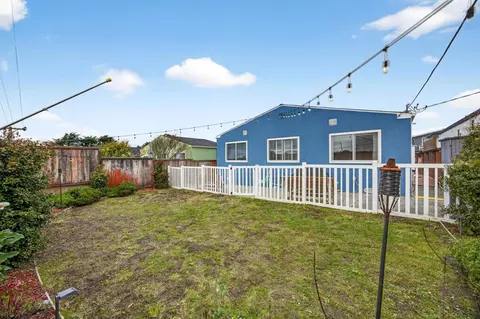 Exterior - 422 Andover Dr, Pacifica, CA 94044 photo 9 of 19