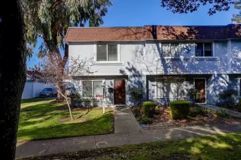1912 Vinedale Sq, San Jose, CA 95132