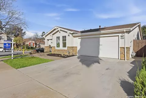 Exterior - 9190 Avezan Way, Gilroy, CA 95020 photo 1 of 6