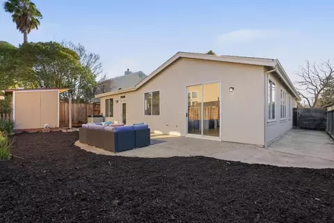 Exterior - 9190 Avezan Way, Gilroy, CA 95020 photo 4 of 6