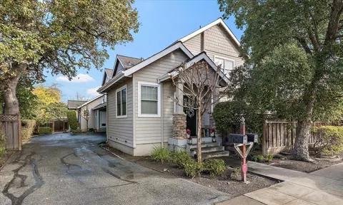 1317 Saint Francis St, Redwood City, CA 94061