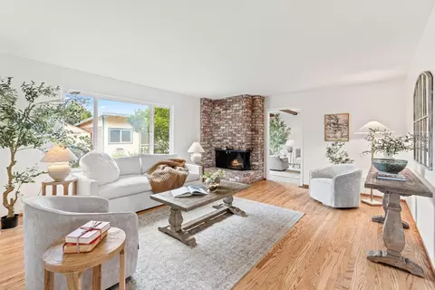 Living - 751 W 6th St, Gilroy, CA 95020 photo 2 of 6