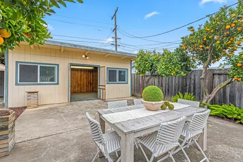 Exterior - 751 W 6th St, Gilroy, CA 95020 photo 13 of 16