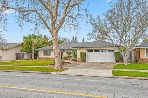Exterior - 751 W 6th St, Gilroy, CA 95020 photo 1 of 16