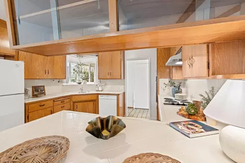 Kitchen - 751 W 6th St, Gilroy, CA 95020 photo 2 of 5