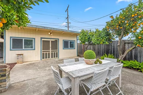 Exterior - 751 W 6th St, Gilroy, CA 95020 photo 15 of 16