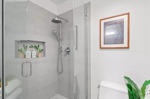 Bath - 320 Vallejo Dr 22, Millbrae, CA 94030 photo 4 of 4