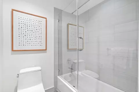 Bath - 320 Vallejo Dr 22, Millbrae, CA 94030 photo 2 of 4