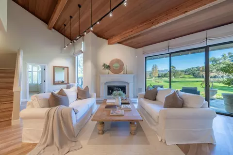 9502 Alder Ct, Carmel, CA 93923