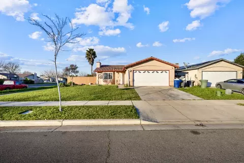 15 E San Pedro St, Merced, CA 95341