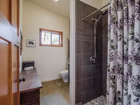 Bath - 1584 Tindall Ranch Rd, Corralitos, CA 95076 photo 4 of 5