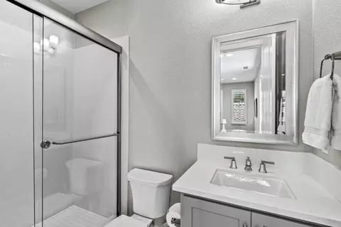 Bath - 1838 Links Dr, Seaside, CA 93955 photo 1 of 6