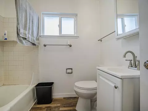 Bath - 5058 Wilder Dr, Soquel, CA 95073 photo 3 of 4