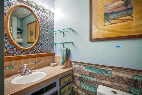 Bath - 5425 Jigger Dr, Soquel, CA 95073 photo 1 of 4