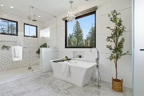Bath - 331 Stevick Dr, Atherton, CA 94027 photo 8 of 10