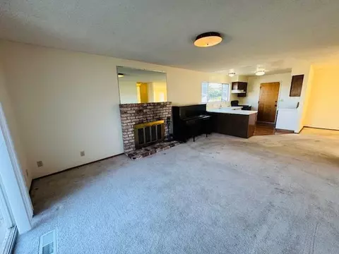Living - 3003 Crescent St, Marina, CA 93933 photo 4 of 4