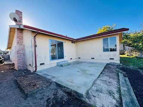 Exterior - 3003 Crescent St, Marina, CA 93933 photo 3 of 3