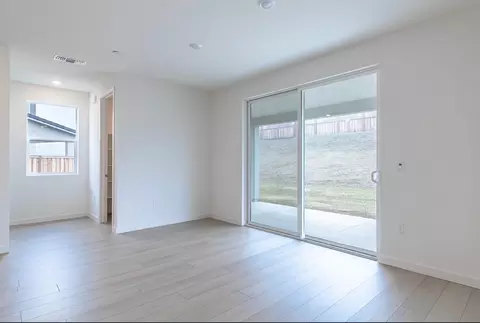 Living - 17014 Tupper St, Lathrop, CA 95330 photo 5 of 6