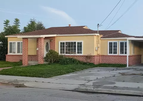 110 Toro Ave, Salinas, CA 93905