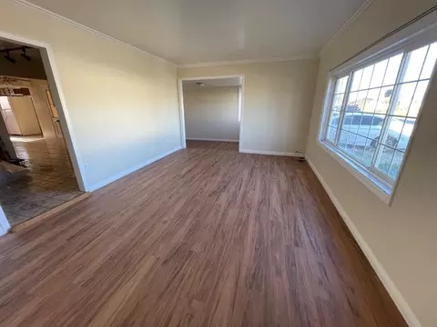 Living - 110 Toro Ave, Salinas, CA 93905 photo 2 of 3
