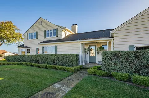 Exterior - 202 Pine St, Salinas, CA 93901 photo 4 of 23