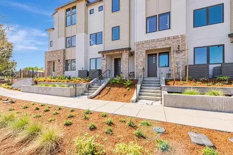 2863 Josephine Ln, Palo Alto, CA 94303