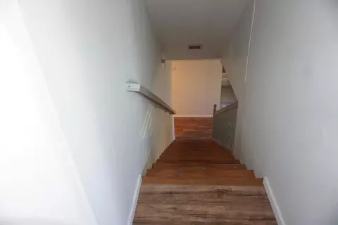 Entry Way - 1016 Lombardy Dr, Modesto, CA 95351 photo 2 of 3
