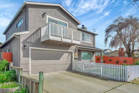 Exterior - 1336 Luxton St, Seaside, CA 93955 photo 1 of 6