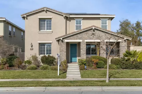 803 Sunrise Dr, Gilroy, CA 95020