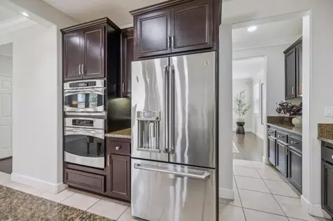 Kitchen - 803 Sunrise Dr, Gilroy, CA 95020 photo 4 of 4